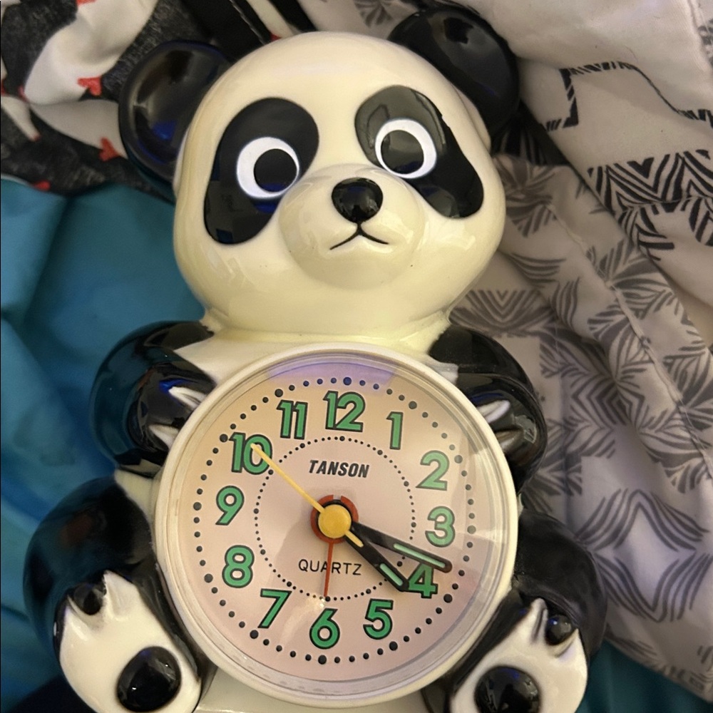 Panda Clock - image 3